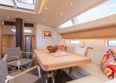 Jeanneau 64 -020