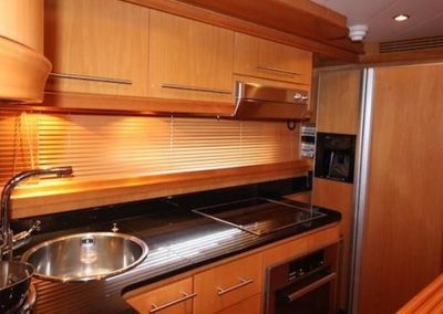 Pershing 88 -2004 -038