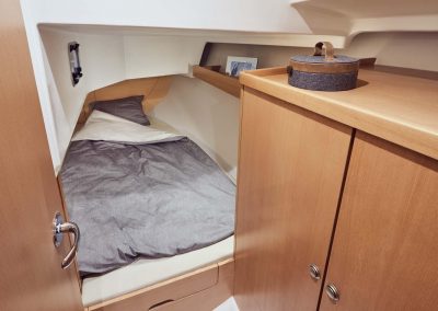 Sun Odyssey 319 -010