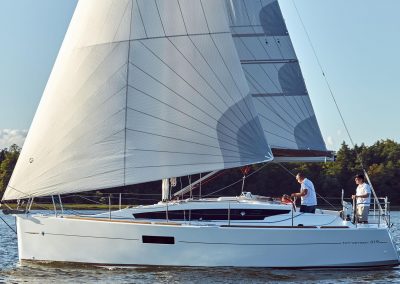 Sun Odyssey 319 -012