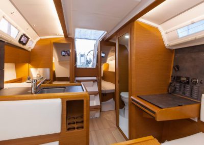 Sun Odyssey 349 -010