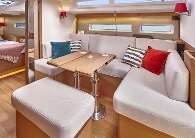 Sun Odyssey 440 -043